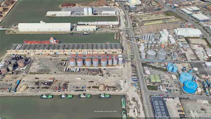 Liverpool - Liverpool docks - 1