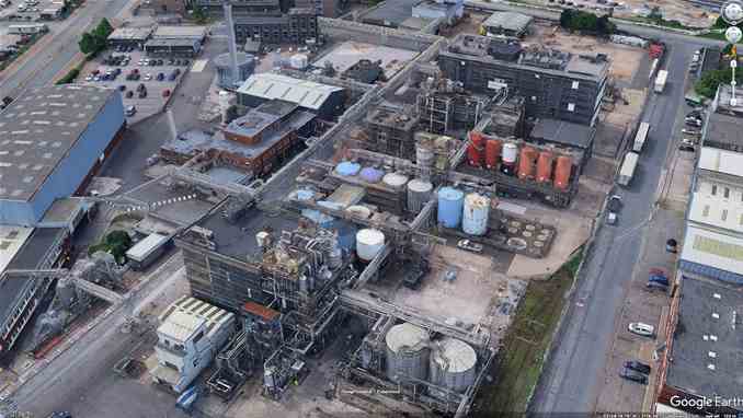 Manchester - Trafford Park - Refinery
